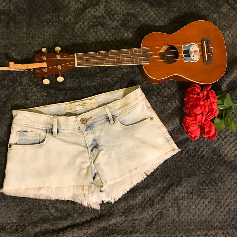 ABERCROMBIE & FITCH Shortie Shorts